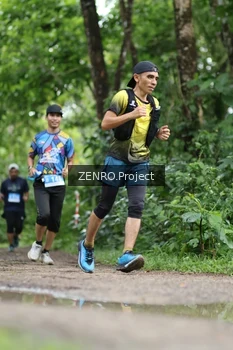 Runner Photo 1746660