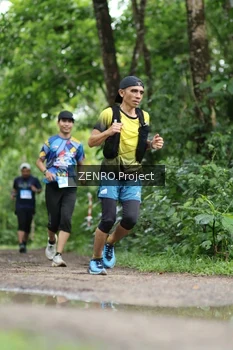 Runner Photo 1746669