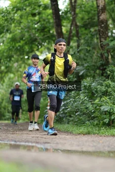 Runner Photo 1746671