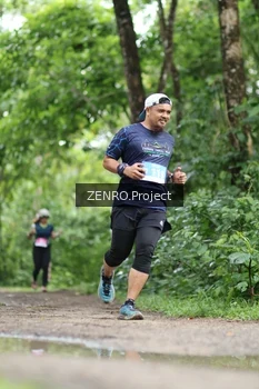 Runner Photo 1746685