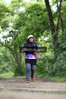 Runner Photo 1746747