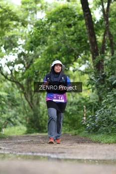 Runner Photo 1746759