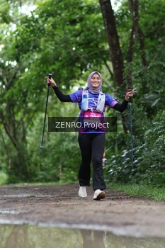 Runner Photo 1746836