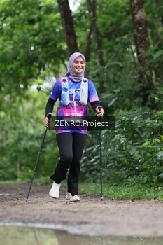 Runner Photo 1746840