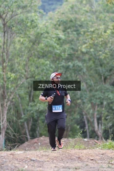 Runner Photo 1746879