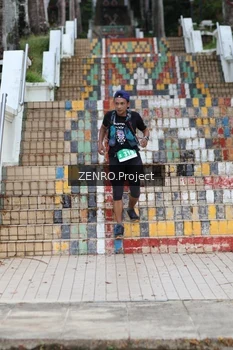 Runner Photo 1746899