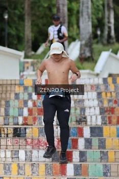 Runner Photo 1746980