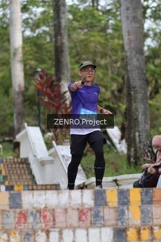 Runner Photo 1747043