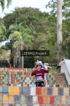 Runner Photo 1747050