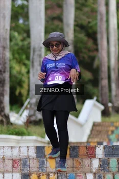 Runner Photo 1747113