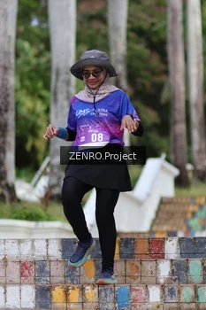 Runner Photo 1747118