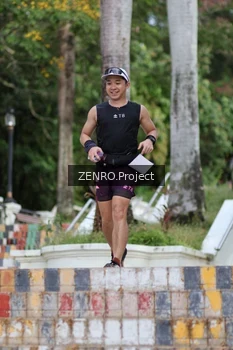 Runner Photo 1747135