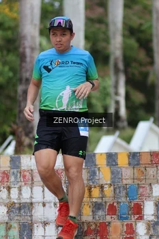 Runner Photo 1747304
