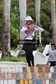 Runner Photo 1747323