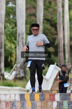Runner Photo 1747330