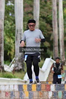 Runner Photo 1747331