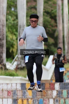 Runner Photo 1747333