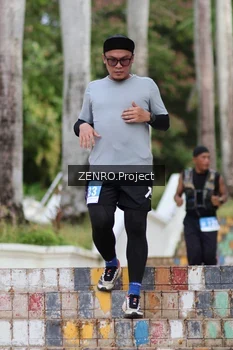 Runner Photo 1747334