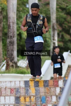 Runner Photo 1747338