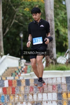 Runner Photo 1747345