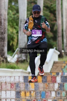 Runner Photo 1747360