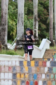 Runner Photo 1747369