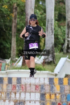 Runner Photo 1747372