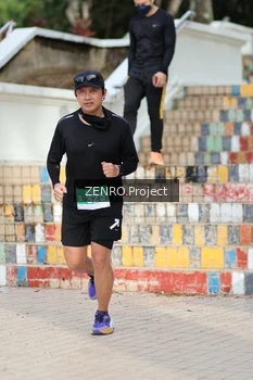 Runner Photo 1747386