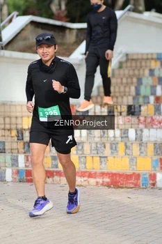 Runner Photo 1747388
