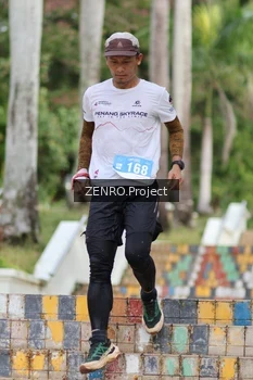 Runner Photo 1747395