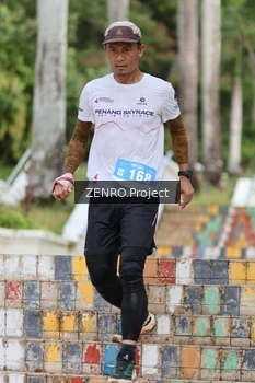 Runner Photo 1747397