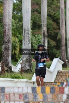 Runner Photo 1747399