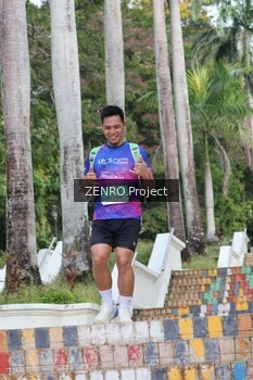 Runner Photo 1747443