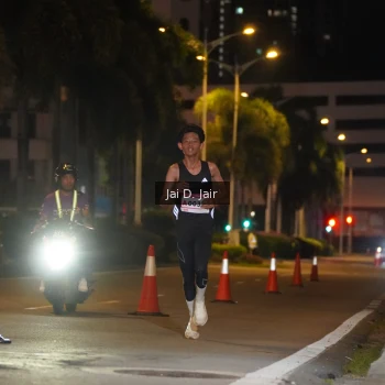 Runner Photo 1747894
