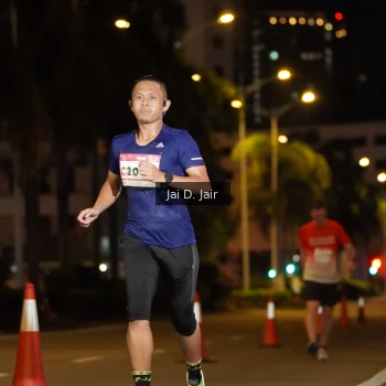 Runner Photo 1747900