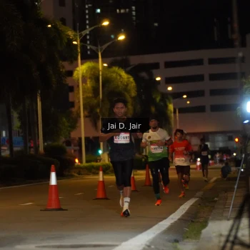 Runner Photo 1747915