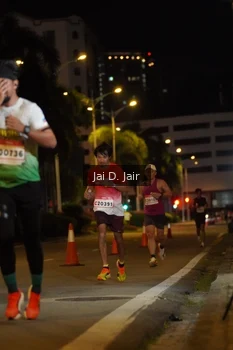 Runner Photo 1747918