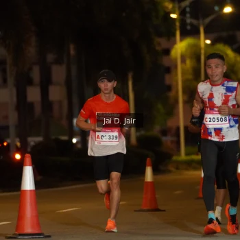 Runner Photo 1747950