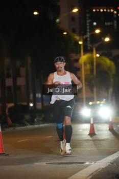 Runner Photo 1747978