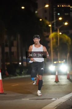 Runner Photo 1747979