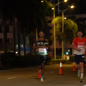 Runner Photo 1747992