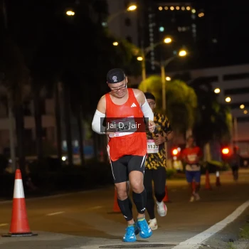 Runner Photo 1748043