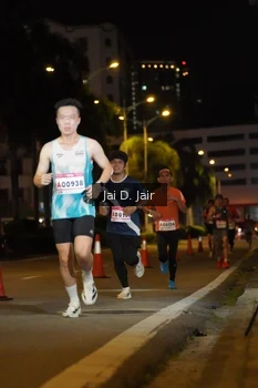 Runner Photo 1748061
