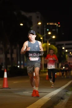 Runner Photo 1748076