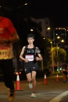 Runner Photo 1748086