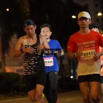 Runner Photo 1748102