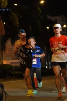 Runner Photo 1748103