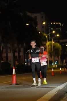 Runner Photo 1748130