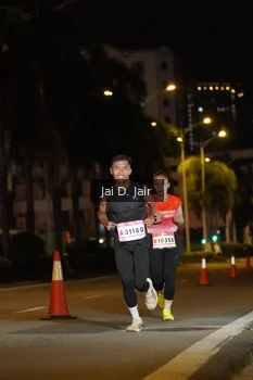 Runner Photo 1748131