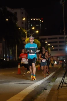 Runner Photo 1748175
